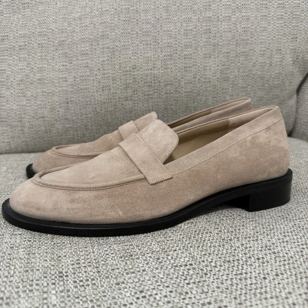 Stuart Weitzman Palmer Loafer in Sabbia Cream Suede Size 10B